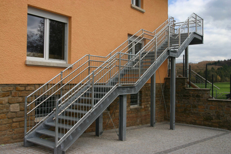 Atelier-Kass-Forgeron-Services-Escaliers-Bous_017